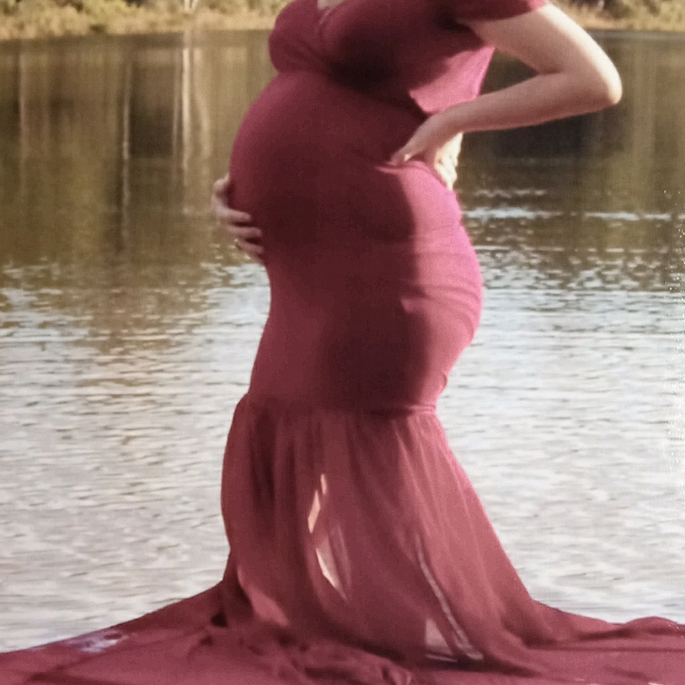 Maternity photoshoot dress